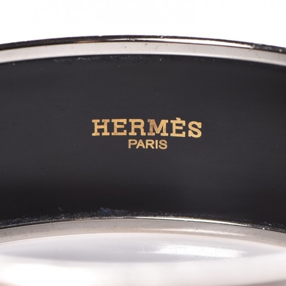 HERMES Enamel Printed Wide Quadrige Bracelet 75 - Picture 4 of 6